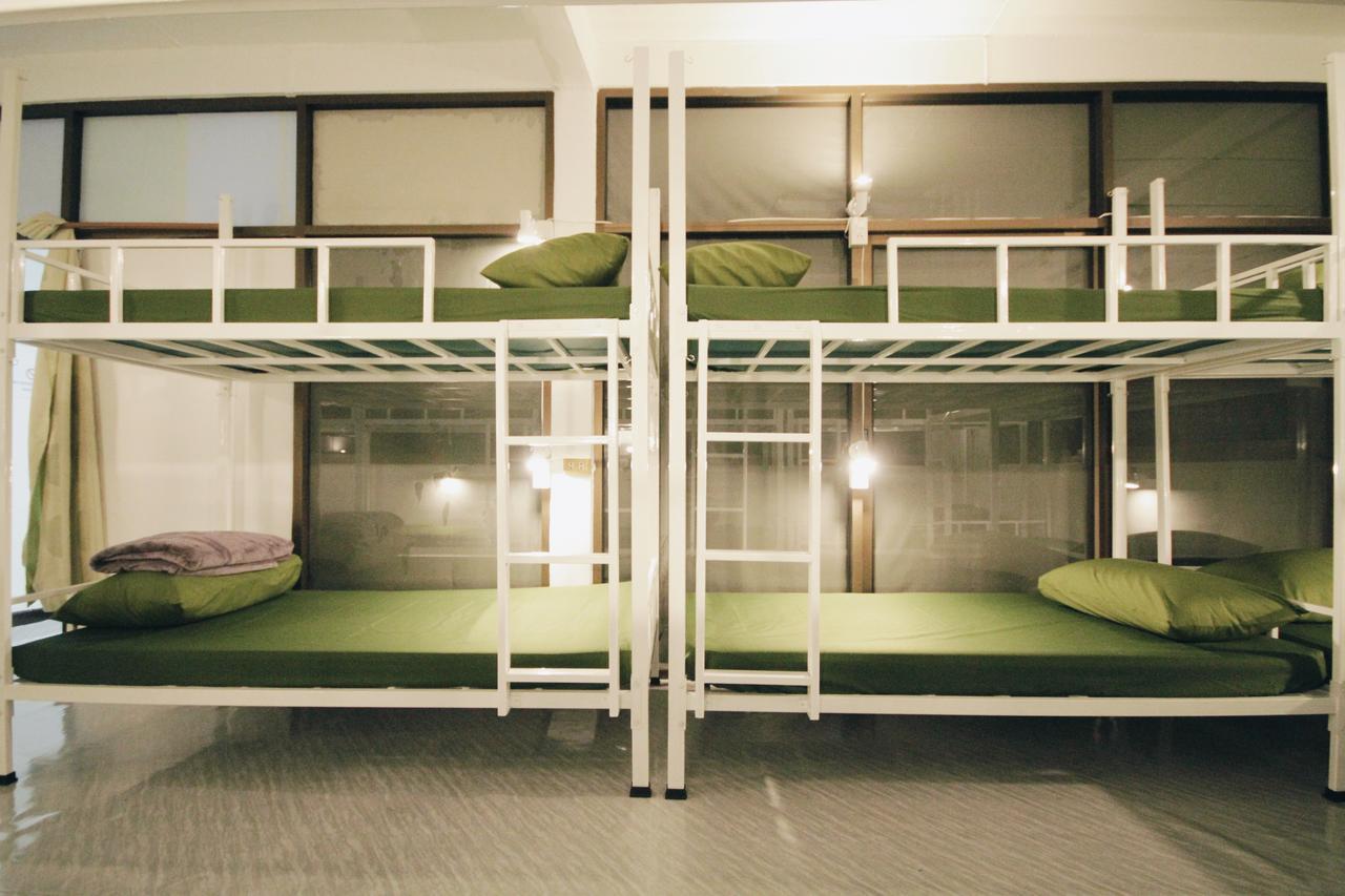 Mint Hostel Bangkok Exterior photo