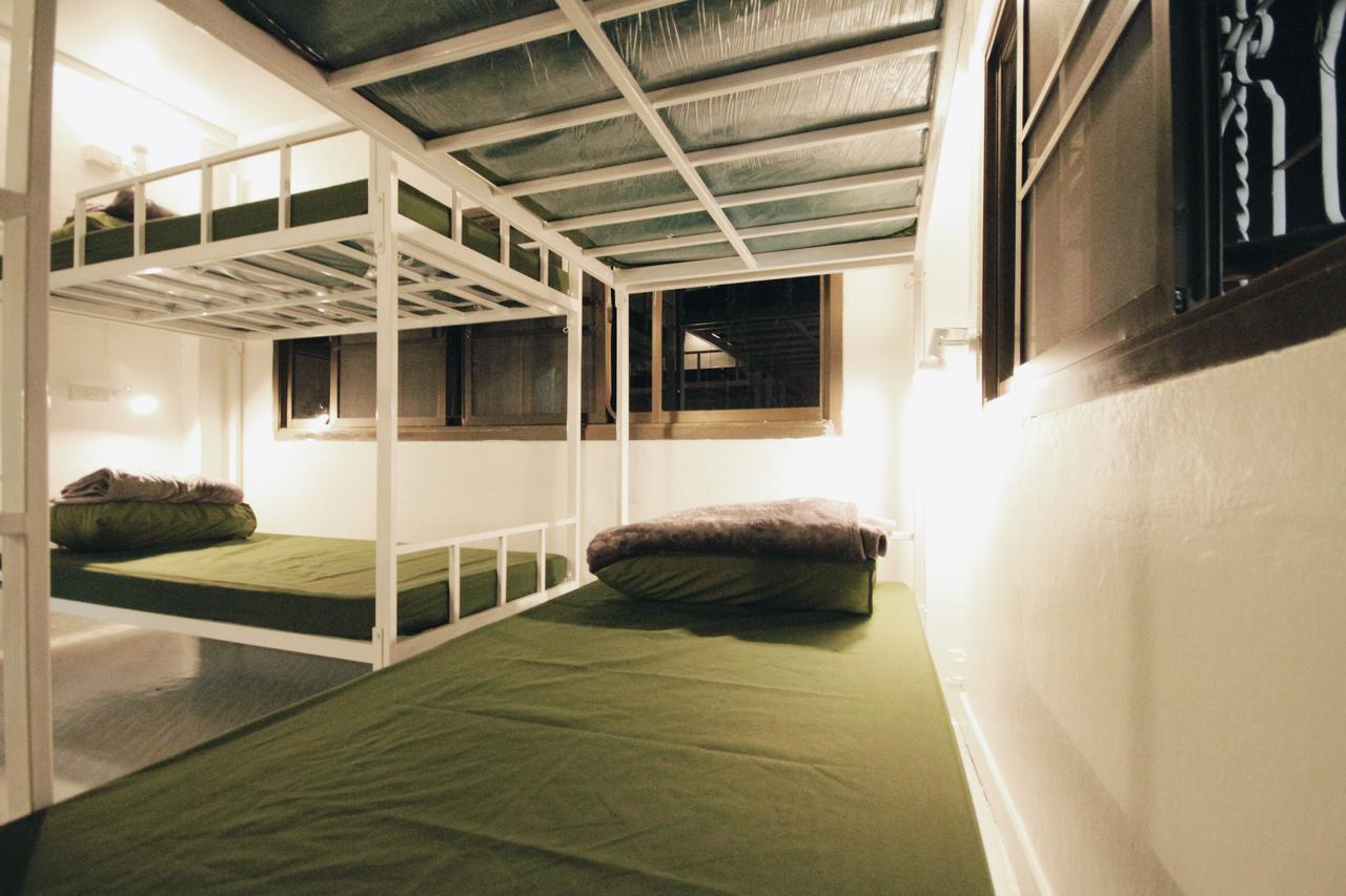 Mint Hostel Bangkok Exterior photo