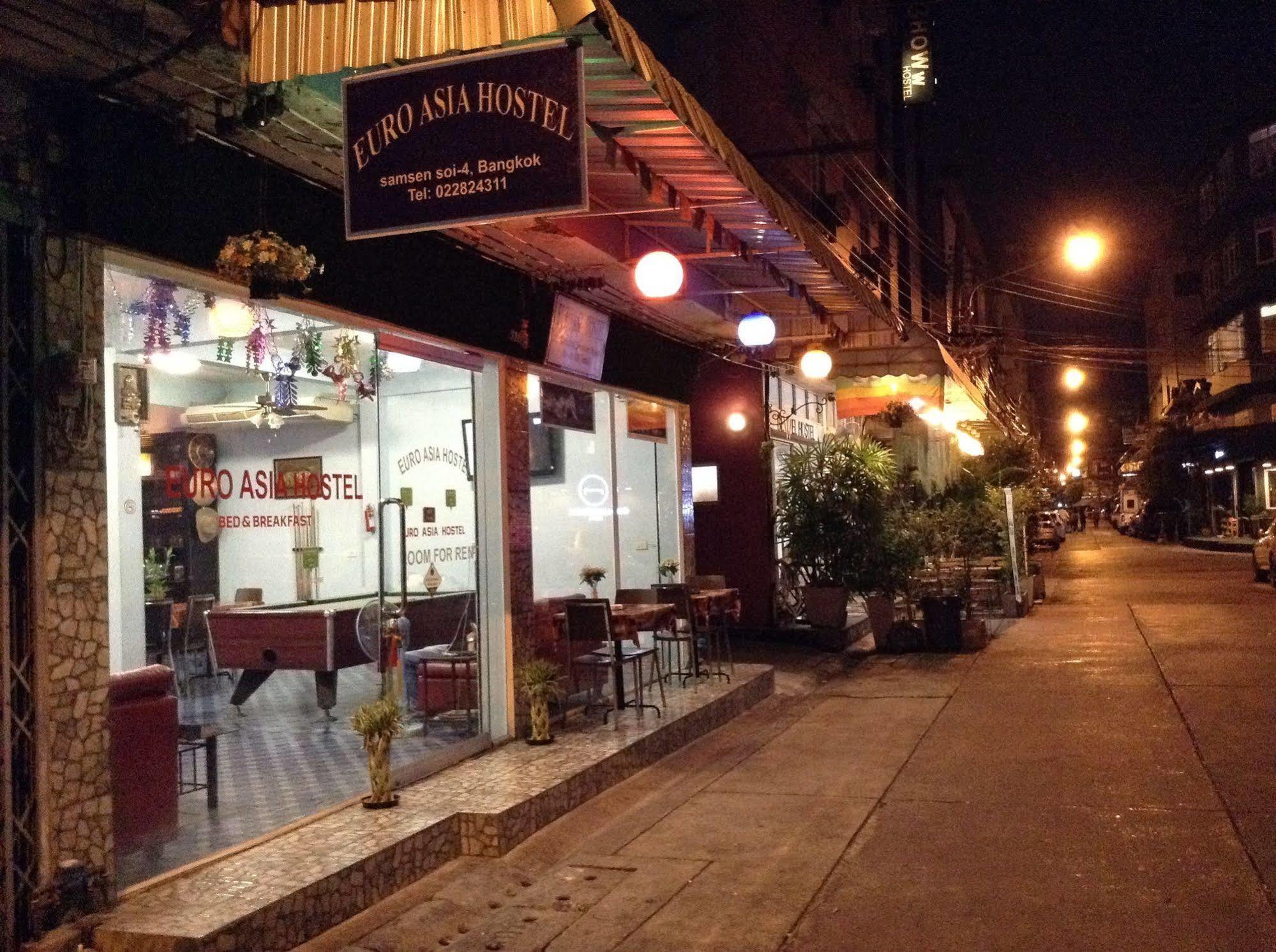Mint Hostel Bangkok Exterior photo
